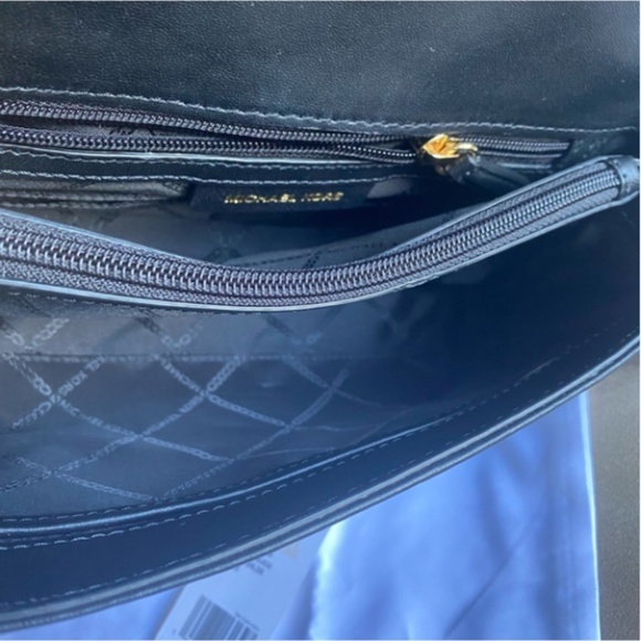 Michael Kors Large Sloan Quilted Leather Chain Shoulder Bag – Black - Picture 5 of 9